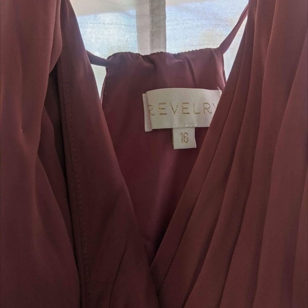 Elegant Pink Halter Maxi Dress - Picture 5 of 6